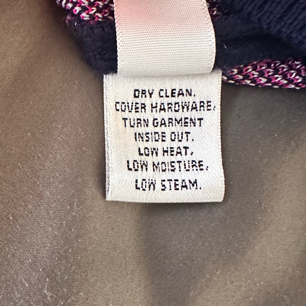 Vintage St John Knit Embroidered Cardigan // Floral Pale Pink Sweater Jacket - Picture 8 of 10